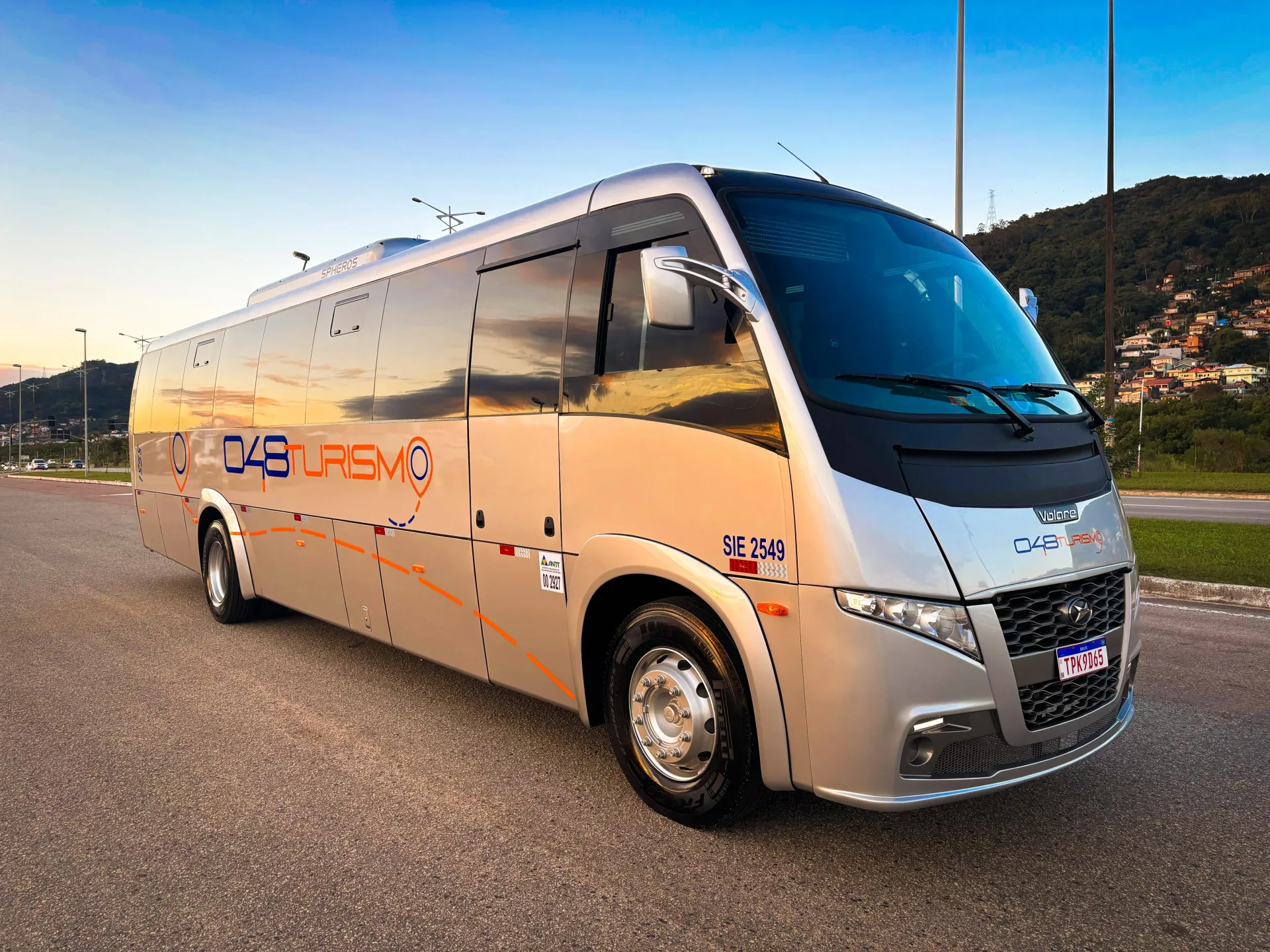 Volare FLY 12 — Exterior Lateral